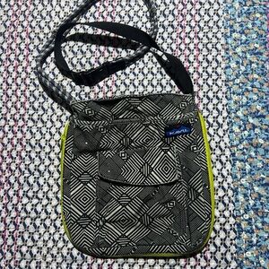 Kavu Black and White Geometric Crossbody Bag